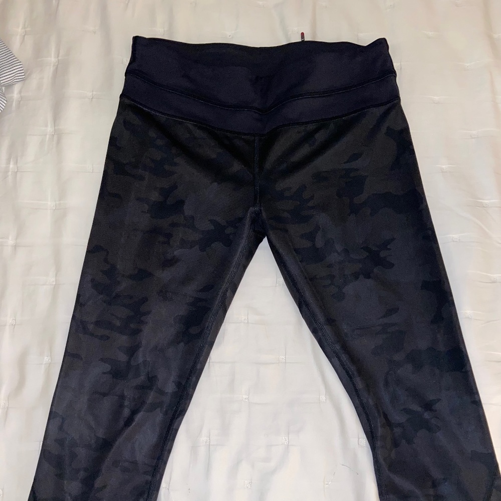 Camo leggings